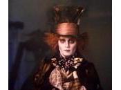première image Johnny Depp Chapelier dans Alice Pays Merveilles