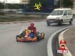 Mario Kart dans rues Paris (vidéo)