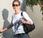 Jennifer Aniston paparazzi sauve chien