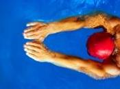 homme pratiquant natation synchronisée interdit J.O.