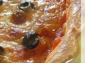 avant goût l'été...tarte tomates, mozzarella olives noires