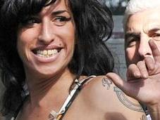 Winehouse train tuer parents