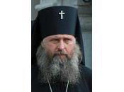 Visite Eminence l'archevêque Théognost Serguiev Possad