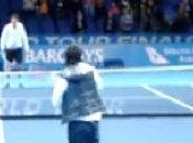 Vidéo: Tevez, t'es tennis