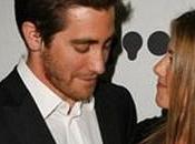 Jake Gyllenhaal tourne autour Jennifer Aniston