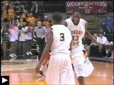 basketball: Isaiah Canaan marque panier incroyable genoux (NCAA)