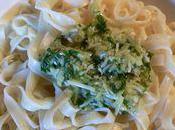 Tagliatelle pesto genovese