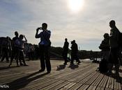 Pèle-Mêle. Pont Arts, Contre-Jour, Mime Mai.