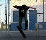 Kilian Martin fait skateboard