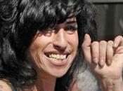 Winehouse nouveau copain plaît famille