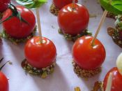 Tomates cerises 'pomme d'amour' caramel balsamique, sésames petits pois wazabi