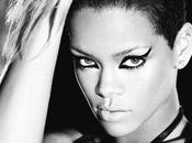 Rihanna dans bacs novembre 2010