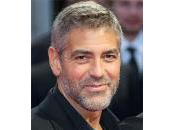 George Clooney passe nouveau derrière caméra!
