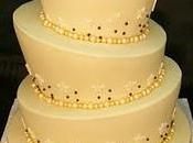 CRAZY ELEGANCEUn Crazy wedding cake tout finesse et&amp;nb..;.