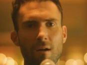 Maroon découvrez clip Give Little More