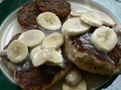 Pancakes Noix Macadamia Avec Bananes Sirop Coco