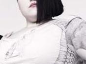 Beth Ditto lance solo.