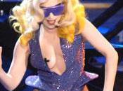 Lady Gaga avant concert, shopping Paris petite tenue