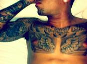 People tatouages Chris Brown