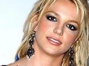 Lady GaGa, Britney Spears plateau X-Factor France