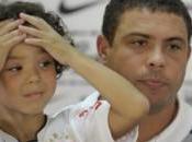 Ronaldo annonce carrière footballeur