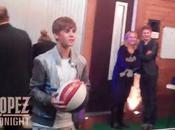 Justin Bieber vrai artiste, même basket (vidéo)