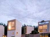 Simplicité lumière pour maison originale composée tours