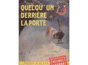 Quelqu'un derrière porte