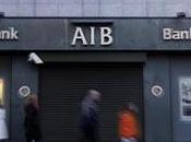 banque irlandaise dans rouge