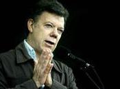 Santos continue flatter l'égo d'Hugo Chavez