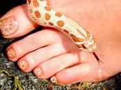 snakeskin pedicure: nouvelle tendance!