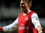 Arsenal Bendtner insiste concernant départ