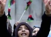rebelles libyens entrent dans Tripoli