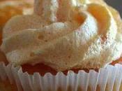 Cupcakes l'orange (zestes d'orange confites fleur d'oranger) fourrés orange curd topping meringue italienne