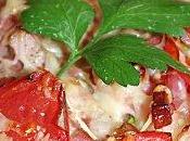 Pizza ricotta, lardons, courgettes tomates fraiches