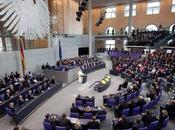 Pape surprend Bundestag