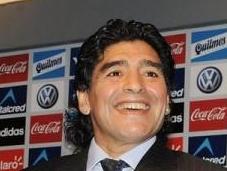 Maradona conforté poste