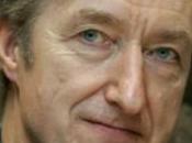 L'écrivain britannique Julian Barnes reçoit prestigieux Booker Prize