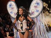 Lingerie sexy show Victoria Secret 2011