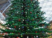 arbre Noël LEGO dans gare Pancras