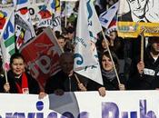 Français pour l’interdiction droit grève chez fonctionnaires
