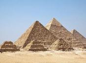 pyramides avaient construites pierre artificielle