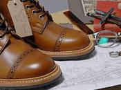 Tricker’s hunting burnished brogue boot