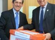 Contribuables Associés remet pétitions Charles Courson