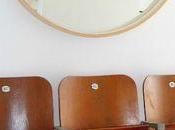 Deuxième rang, allée centrale