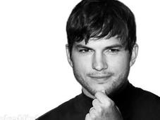 Ashton Kutcher dans rôle Steve Jobs