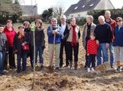 Solidarité proximité d’un poste électrique Ouverture nouvea jardin collectif s’ouvre Brest