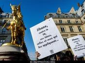 Act-Up. Rassemblement Contre Statue Jeanne d'Arc, Paris.