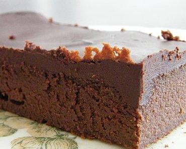 Gâteau au chocolat et au mascarpone, glaçage chocolat