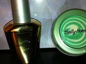 Pour ongles beaux forts, Sally Hansen rescousse